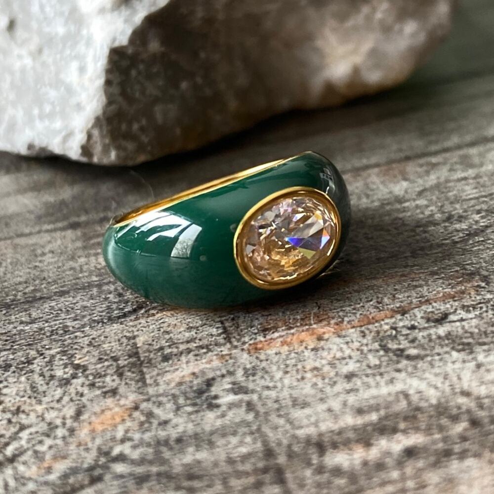 NEW Green Enamel And Rhinestone Cocktail Ring - Picture 4 of 12